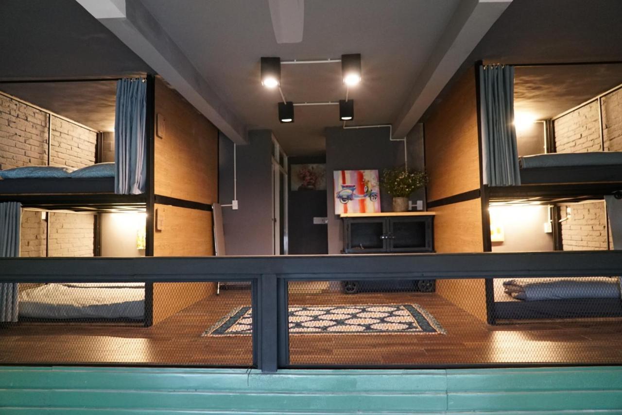 Khách sạn nang Lela Homestay Saigon 3*